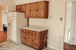 127 Oak Hill Rd, Pittsfield, MA 01201 - Photo 7