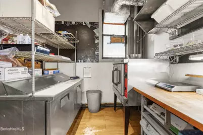 442/444 North St, Pittsfield, MA 01201 - Photo 15