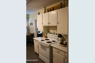 105 Friend St, Adams, MA 01220 - Photo 13