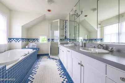 176 West Center Rd, West Stockbridge, MA 01266 - Photo 27