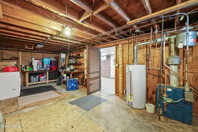 4 Paula Ave, Pittsfield, MA 01201 - Photo 31