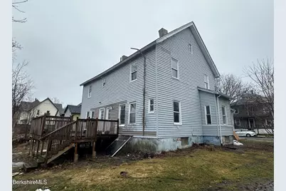 139 Robbins Ave, Pittsfield, MA 01201 - Photo 3