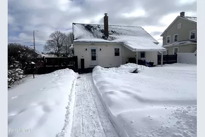 10 Huron St, Pittsfield, MA 01201 - Photo 23