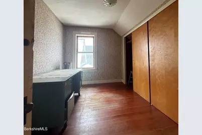 9 Depot St, Monroe, MA 01350 - Photo 17