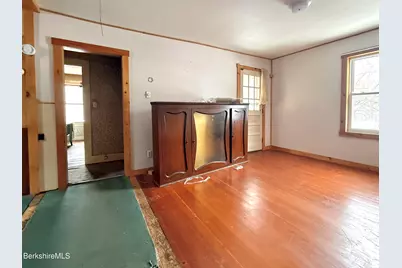 9 Depot St, Monroe, MA 01350 - Photo 13