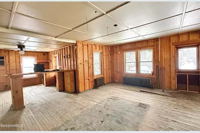 9 Depot St, Monroe, MA 01350 - Photo 19