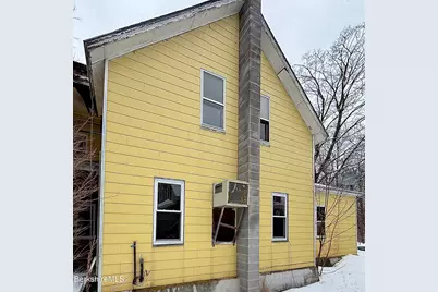 9 Depot St, Monroe, MA 01350 - Photo 11