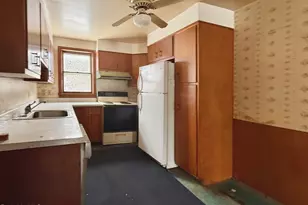 9 Depot St, Monroe, MA 01350 - Photo 3