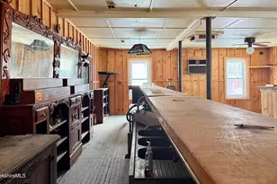 9 Depot St, Monroe, MA 01350 - Photo 15