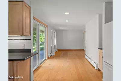 92 Hancock Rd, Williamstown, MA 01267 - Photo 7