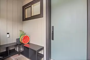 424 N Hemlock Ln, Williamstown, MA 01267 - Photo 3