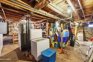 2 Horn Pl, Adams, MA 01220 - Photo 31