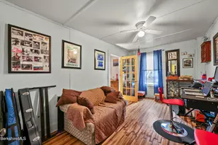 2 Horn Pl, Adams, MA 01220 - Photo 15