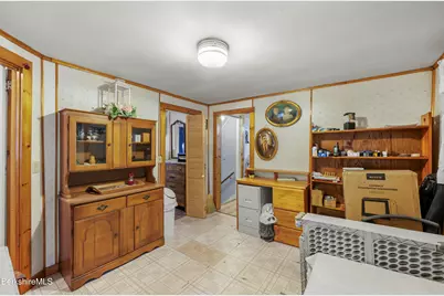 2 Horn Place, Adams, MA 01220 - Photo 21