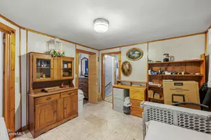 2 Horn Pl, Adams, MA 01220 - Photo 21