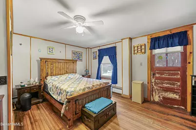 2 Horn Place, Adams, MA 01220 - Photo 27