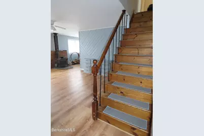 284 Franklin St, North Adams, MA 01247 - Photo 25