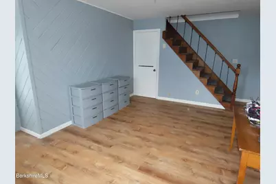 284 Franklin St, North Adams, MA 01247 - Photo 21