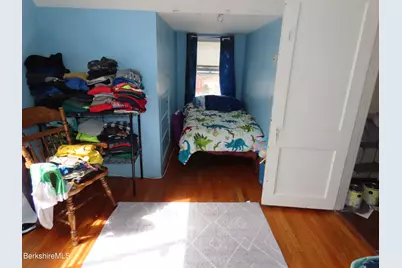 284 Franklin St, North Adams, MA 01247 - Photo 35