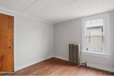 147 Dewey Ave, Pittsfield, MA 01201 - Photo 13