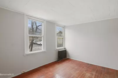 147 Dewey Ave, Pittsfield, MA 01201 - Photo 5