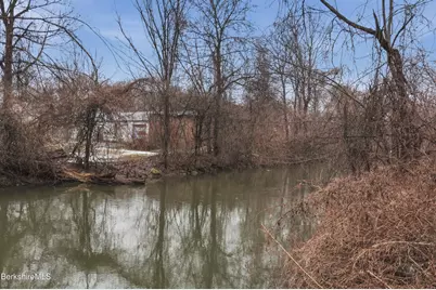 153 Dewey Ave, Pittsfield, MA 01201 - Photo 17