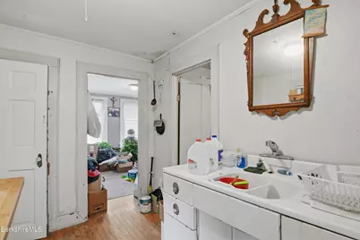 153 Dewey Ave, Pittsfield, MA 01201 - Photo 29