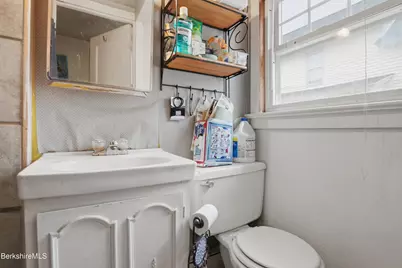 153 Dewey Ave, Pittsfield, MA 01201 - Photo 39