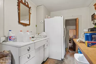 153 Dewey Ave, Pittsfield, MA 01201 - Photo 27