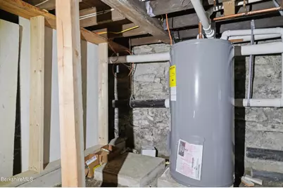 24 Southern Ave, Pittsfield, MA 01201 - Photo 29