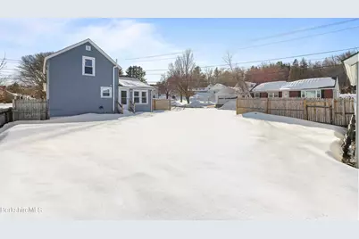 65 Melrose St, Adams, MA 01220 - Photo 5