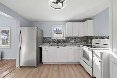 65 Melrose St, Adams, MA 01220 - Photo 17