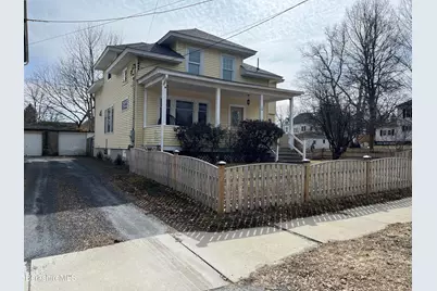 19 Commonwealth Ave, Pittsfield, MA 01201 - Photo 3