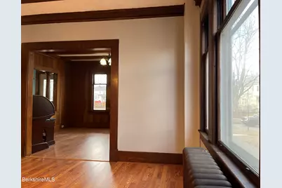 19 Commonwealth Ave, Pittsfield, MA 01201 - Photo 13