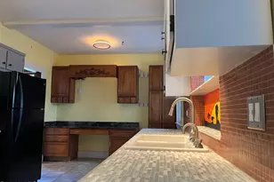 19 Commonwealth Ave, Pittsfield, MA 01201 - Photo 7