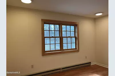 19 Commonwealth Ave, Pittsfield, MA 01201 - Photo 47