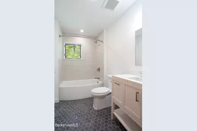 1427 Hewins St, Sheffield, MA 01257 - Photo 19