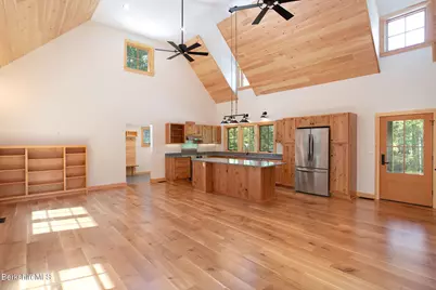 1427 Hewins St, Sheffield, MA 01257 - Photo 11