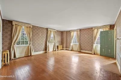 514 South St, Pittsfield, MA 01201 - Photo 9