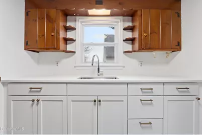 196 Park Ave #R, Dalton, MA 01226 - Photo 3