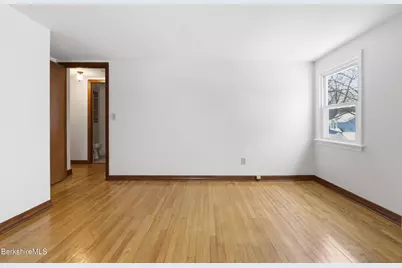 196 Park Ave #R, Dalton, MA 01226 - Photo 9