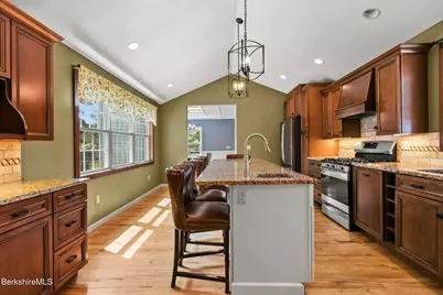 165 High St, Dalton, MA 01226 - Photo 17