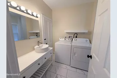 50 Temple St, Adams, MA 01220 - Photo 5