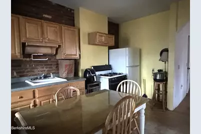 165-167 Appleton Ave, Pittsfield, MA 01201 - Photo 13