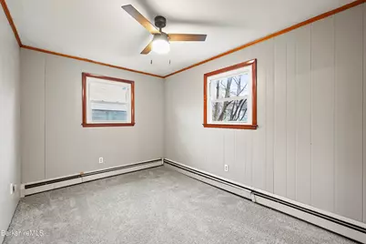 20 Marietta St, North Adams, MA 01247 - Photo 21