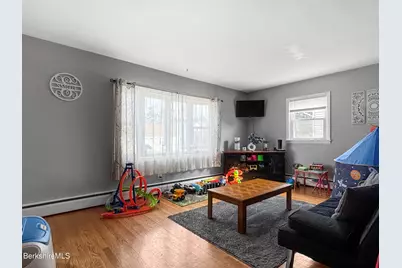 94 Crane Ave, Pittsfield, MA 01201 - Photo 3
