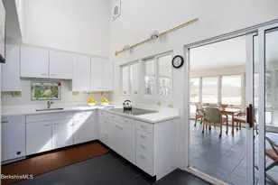 103 Gravesleigh Terrace, Pittsfield, MA 01201 - Photo 17