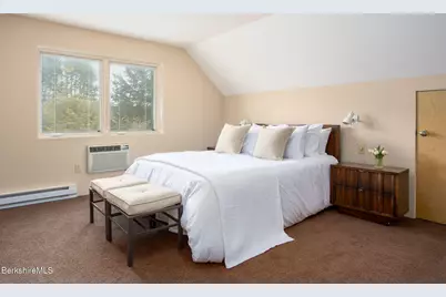 103 Gravesleigh Ter, Pittsfield, MA 01201 - Photo 39