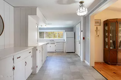 16 Swamp Rd, West Stockbridge, MA 01266 - Photo 15