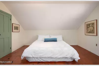16 Swamp Rd, West Stockbridge, MA 01266 - Photo 23